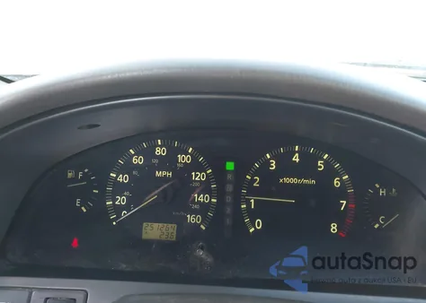 2000 Infiniti I30 Luxury/Touring z USA, uszkodzony, nr VIN JNKCA31A8YT118924